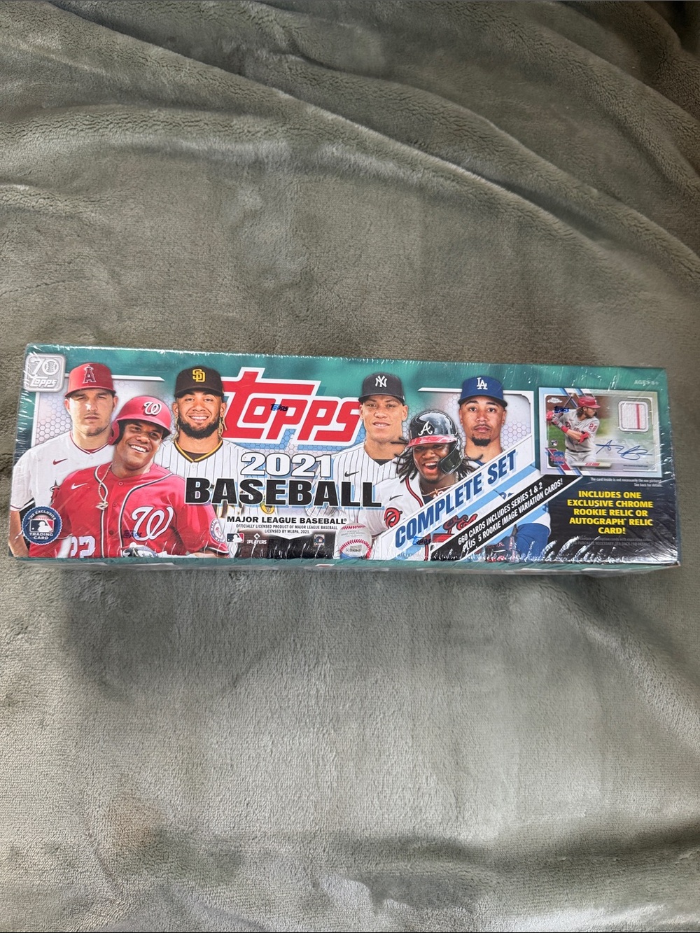 Topps 2021 Complete Set  Baseball Box - with One Exclusive Card Guaranteed